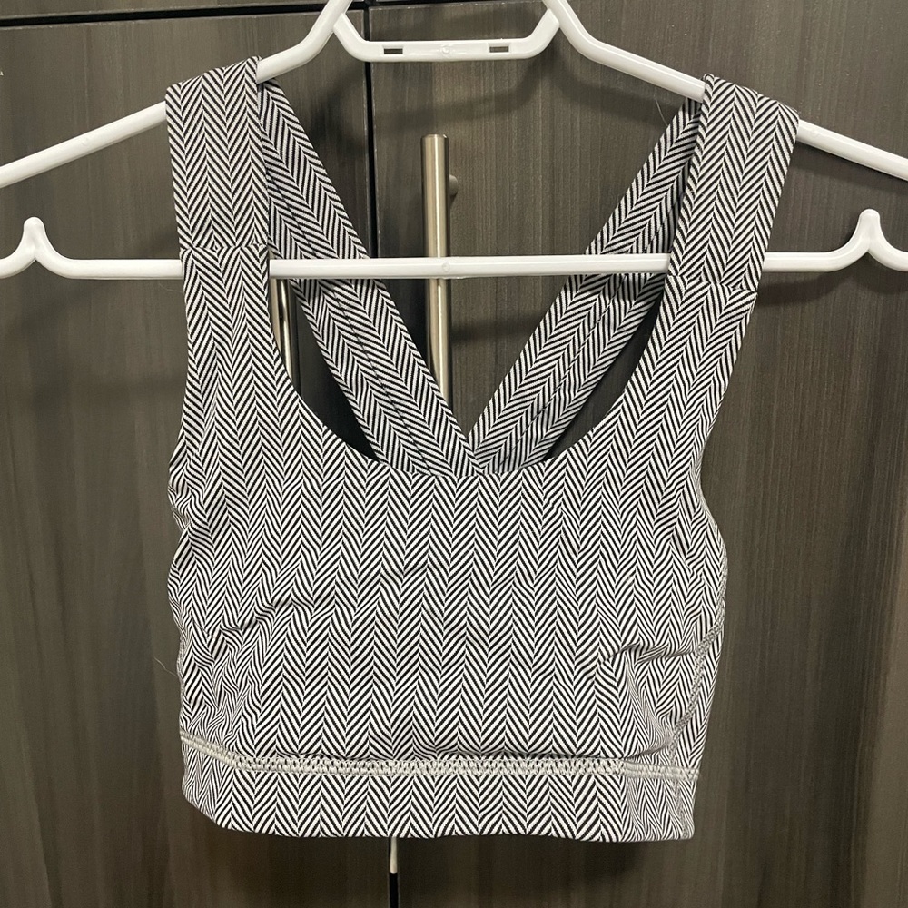Lululemon size 6 bra